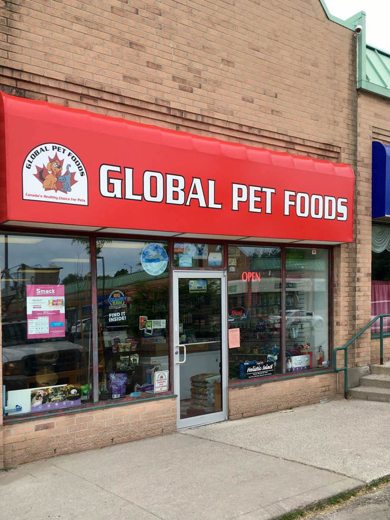 <strong>GLOBAL PET FOODS<span><b>in</b>Awning </span></strong><i>→</i>